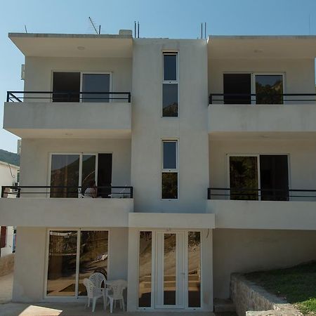 Del Mar Apartments Čanj 外观 照片