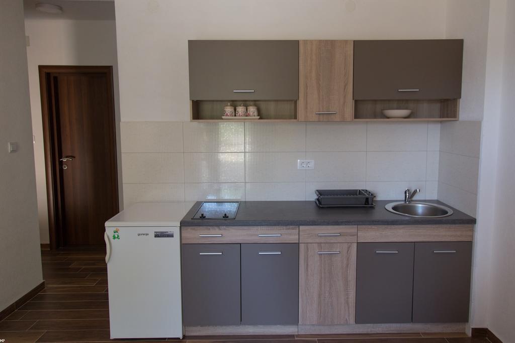 Del Mar Apartments Čanj 外观 照片